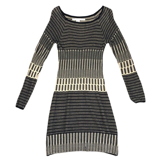 Women's Max Studio Multi Patterned Textured Black and Beige Dress. Size Medium. - Picture 12 of 13